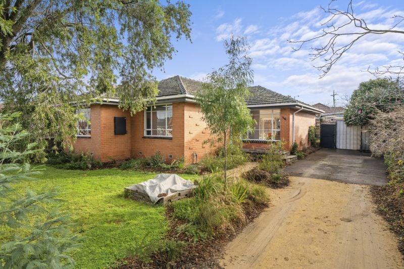 16 Nebel Street, Lalor