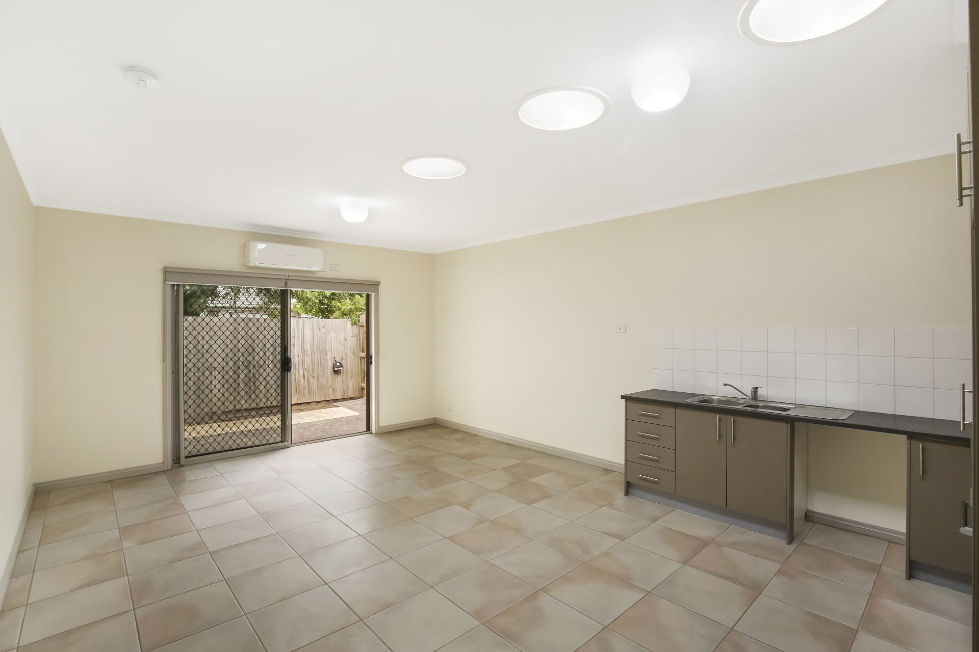 Low Maintenance Living and Close to All Amenities!