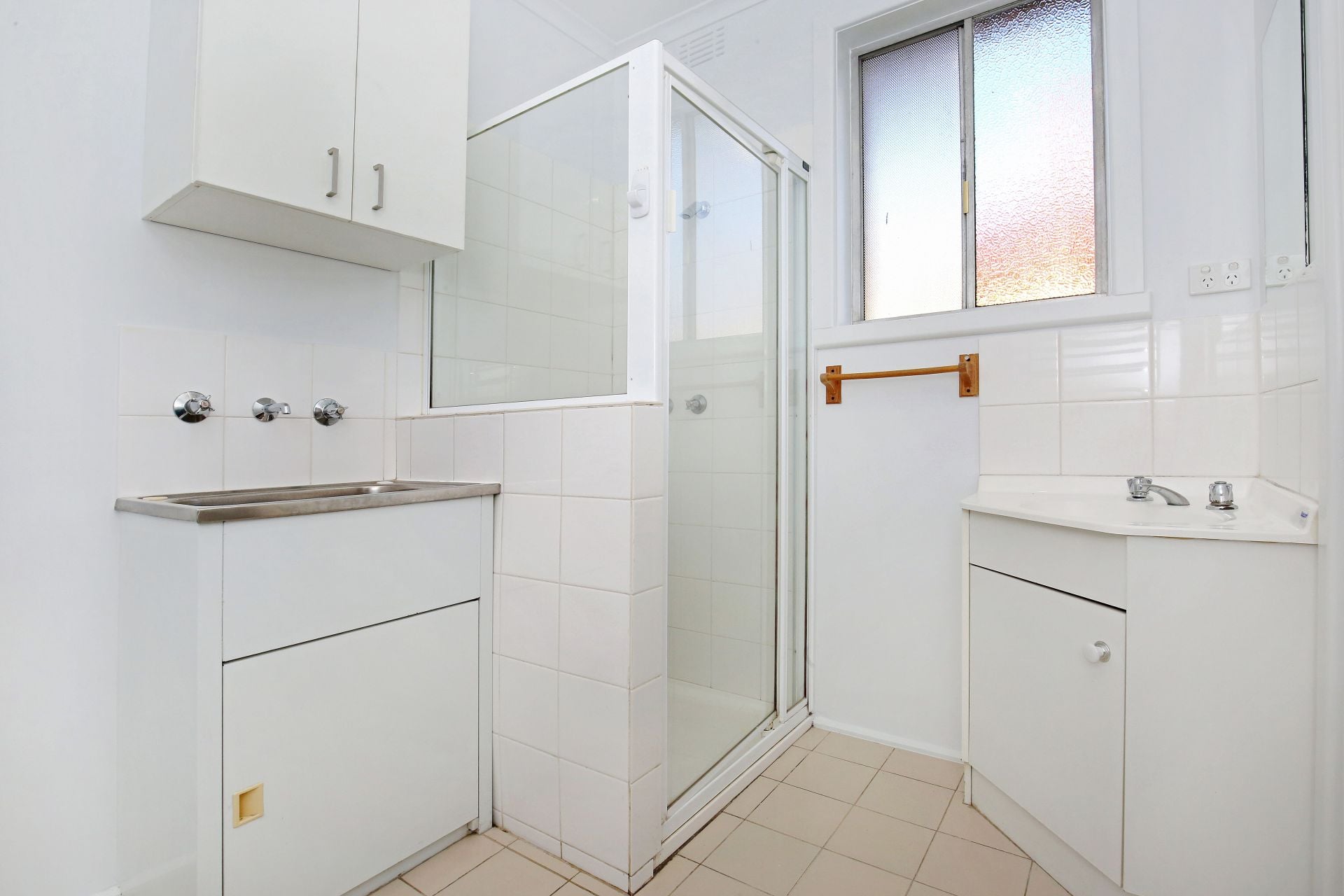 ONE BEDROOM GEM!