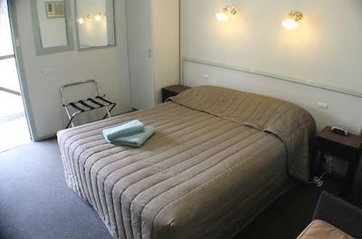 MOTEL LEASEHOLD FOR SALE - PROSPEROUS RURAL CENTRE - EXCELLENT OPPORTUNITY