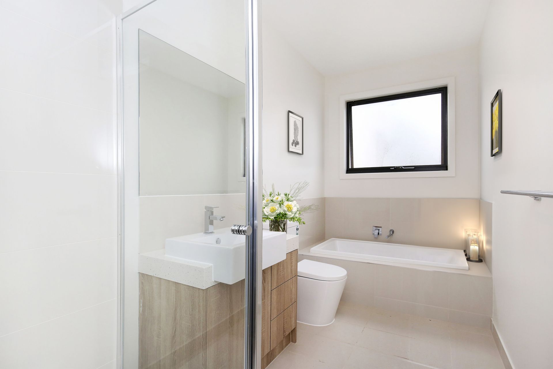 SPACIOUS THREE-BEDROOM MODERN LIVING