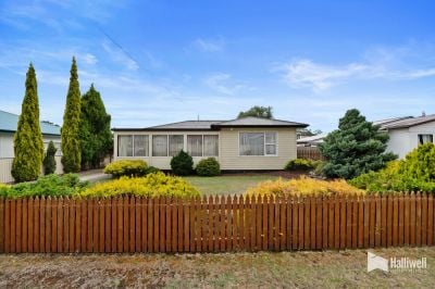3
 
 
 
  
 
 
 1
 
 
 
  
 
 
 3
 
 
 
 
 
 
 
 7 Wattle Road, Quoiba TAS 7310, Quoiba - Thumbnail 4