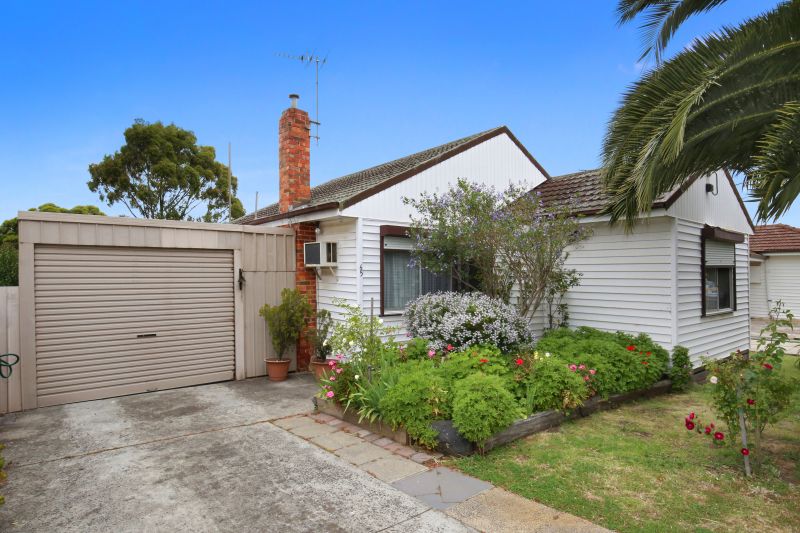 65 Barry Street, Reservoir