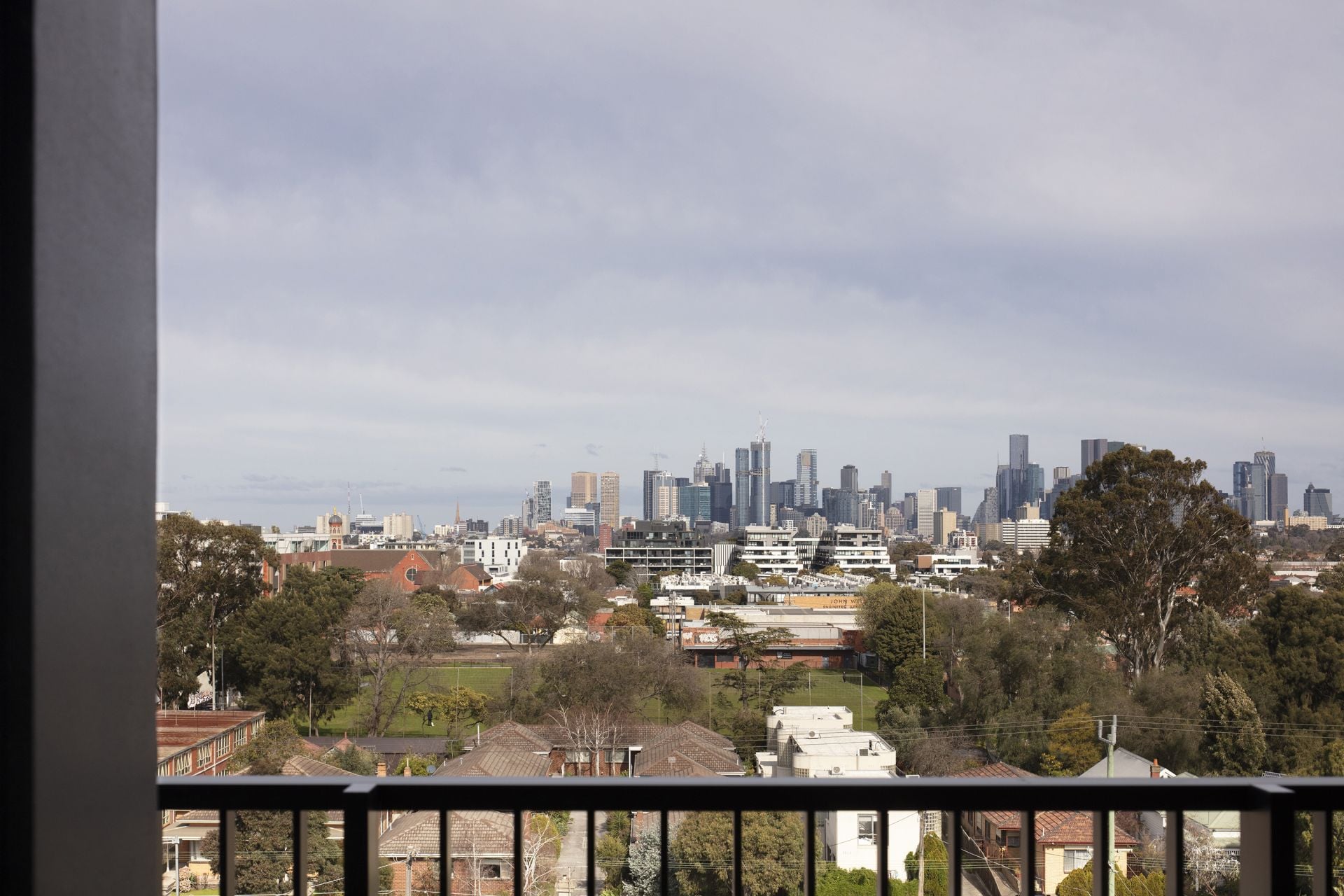 Modern Two Bedroom Overlooking the City Skyline