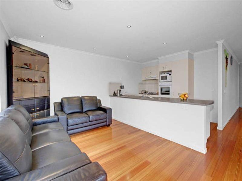 3 Insley Way, Caroline Springs - Thumbnail 4