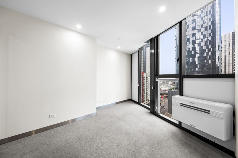 1403/33 Clarke Street, Southbank - Thumbnail 3