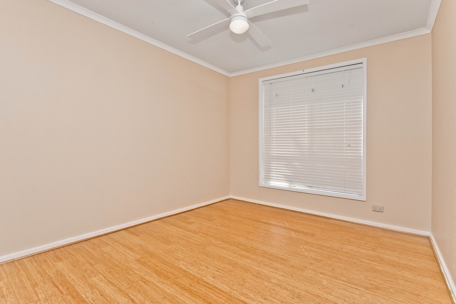 9 Queens Way Woodcroft 5162