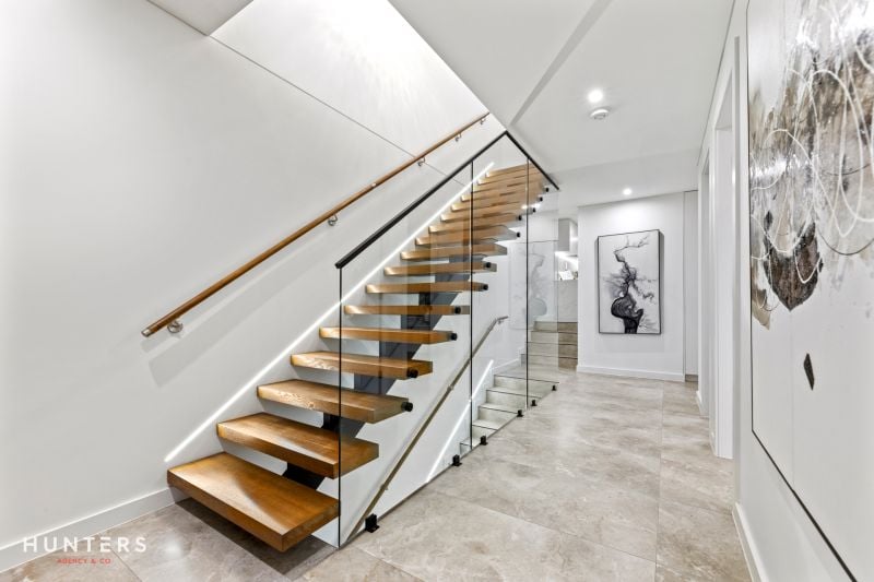 18A Mount Street, Constitution Hill