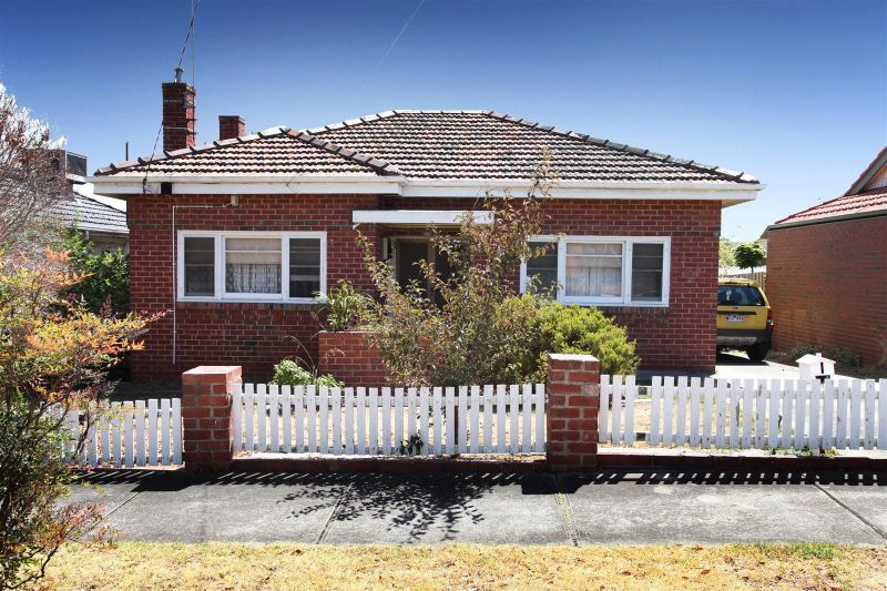 2 Waratah Street, West Footscray - Thumbnail 2