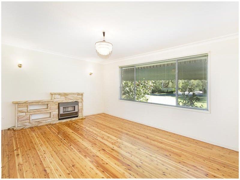 16 Stanley Avenue, Kurrajong Heights - Thumbnail 4