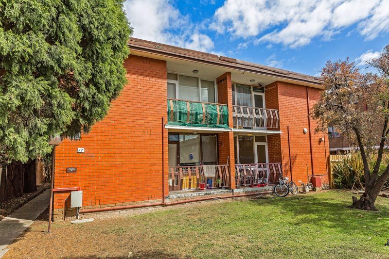 2/17 Empire Street, Footscray - Thumbnail 2