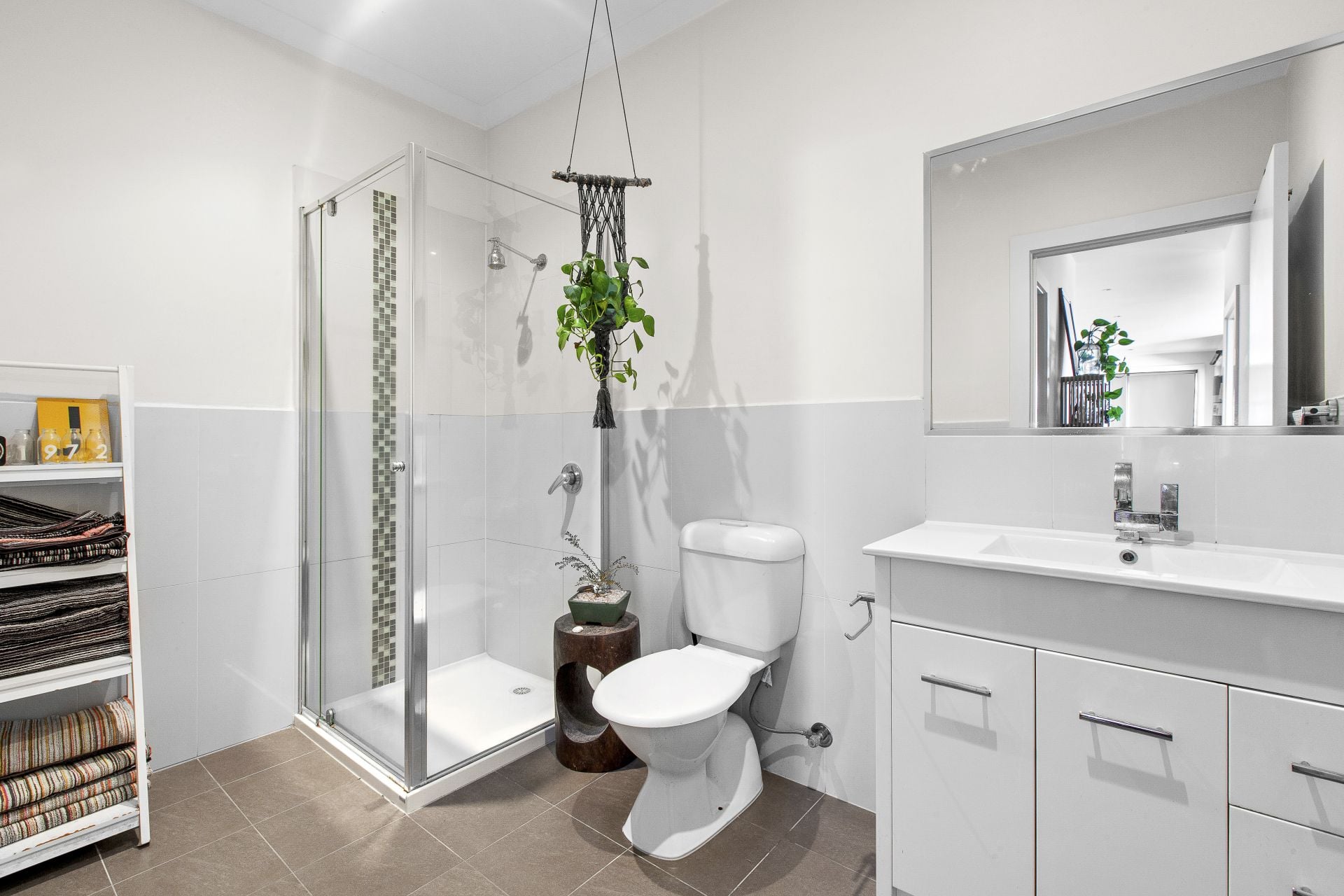 Best Of Both Worlds
Price range reduced !