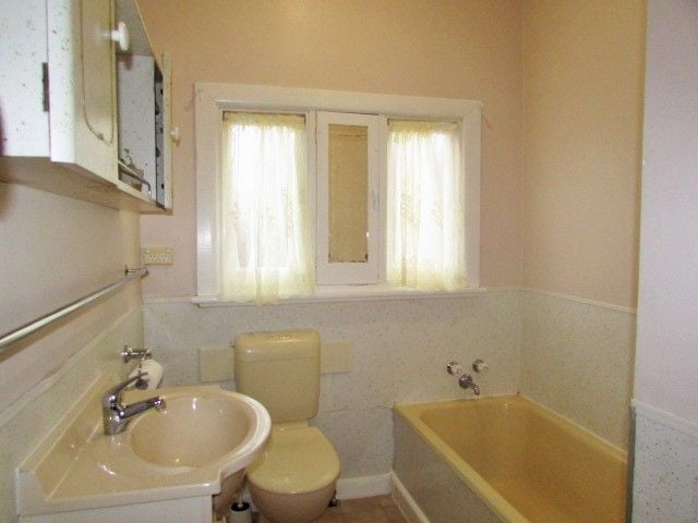 Right in the Heart of Rosanna, Located in the Viewbank College School & Primary zone