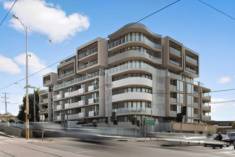 13/21 Plenty Road, Bundoora