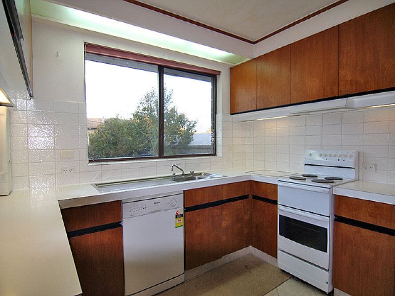 6 Olympus Way, Lyons - Thumbnail 4
