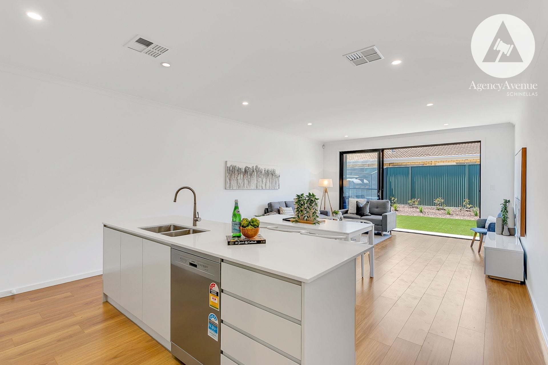 8/2B Balmoral Avenue, Brighton - Thumbnail 5