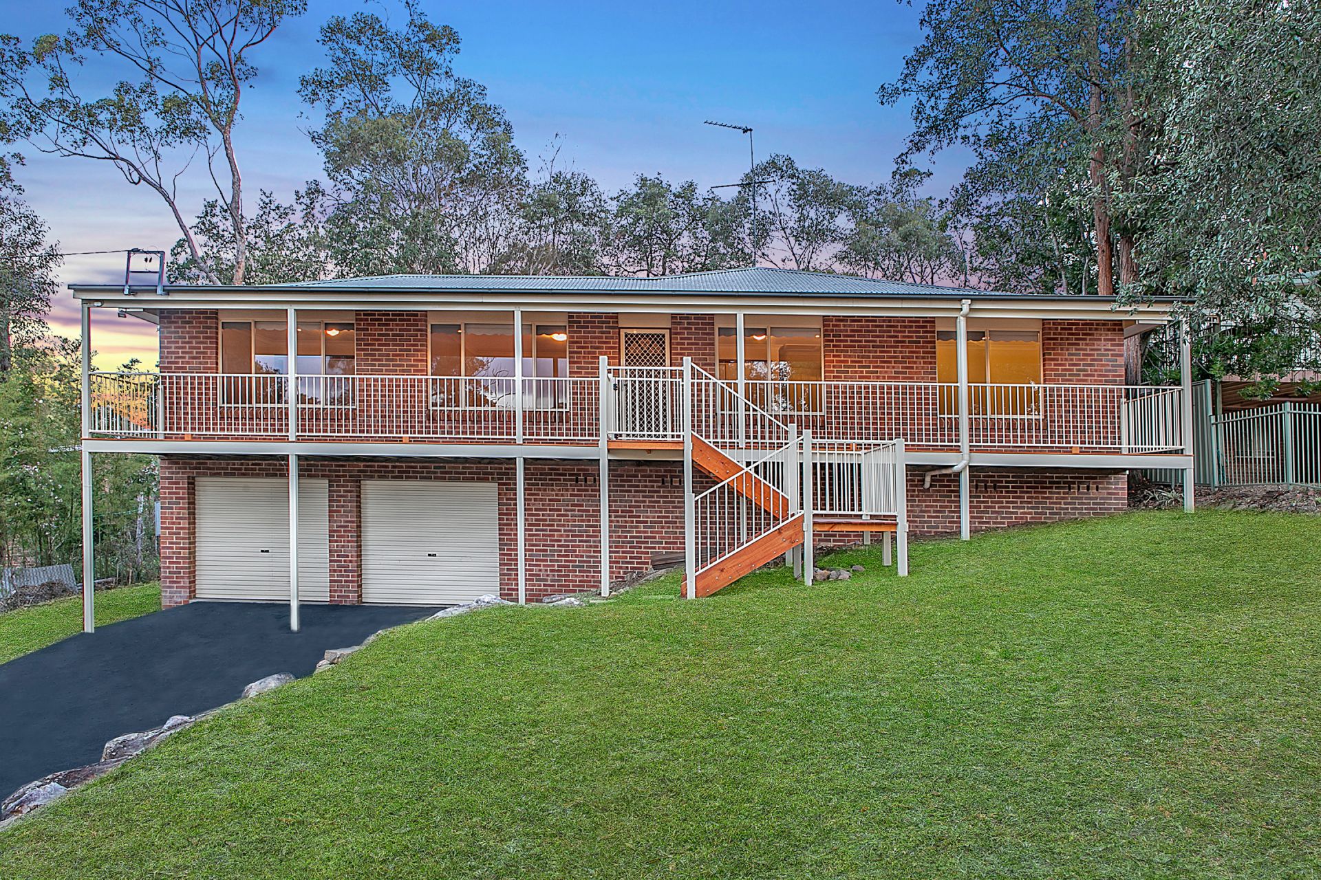 8 Waratah Street, Bowen Mountain - Thumbnail 2