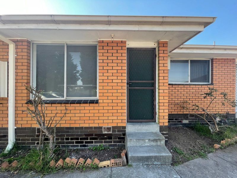 2/18 Currajong Street, Thomastown