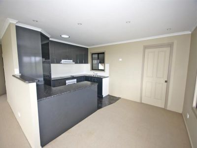 11/2 North Caroline Street, EAST DEVONPORT, East Devonport - Thumbnail 3