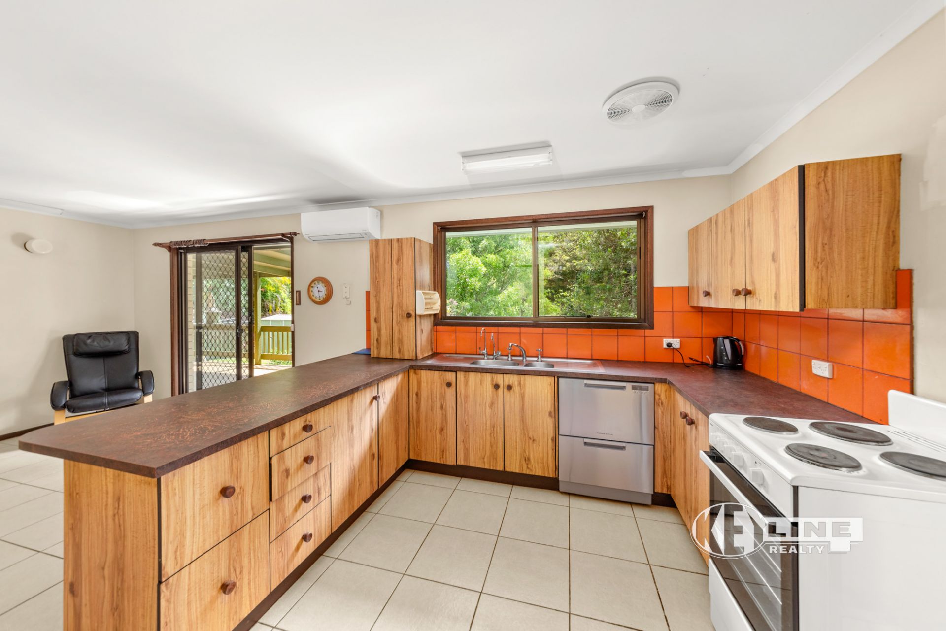 34 Cunningham Cres, Nambour Keyline Realty