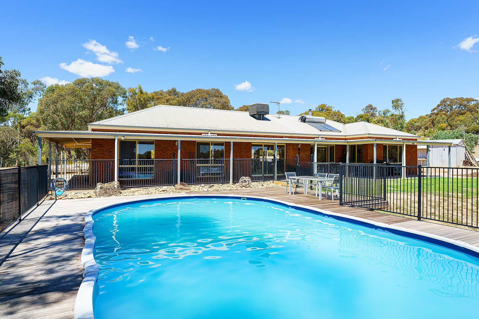 16 Ross Drive, Castlemaine - Thumbnail 3
