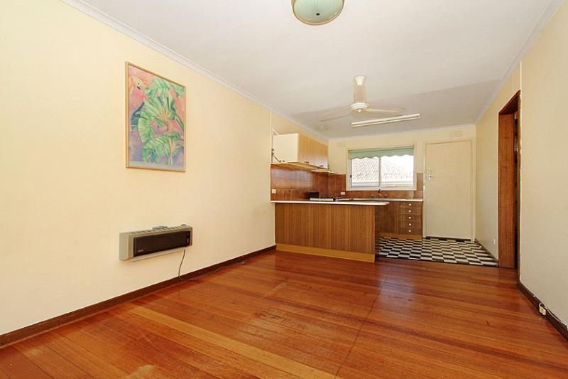 ONE BEDROOM DELIGHT!