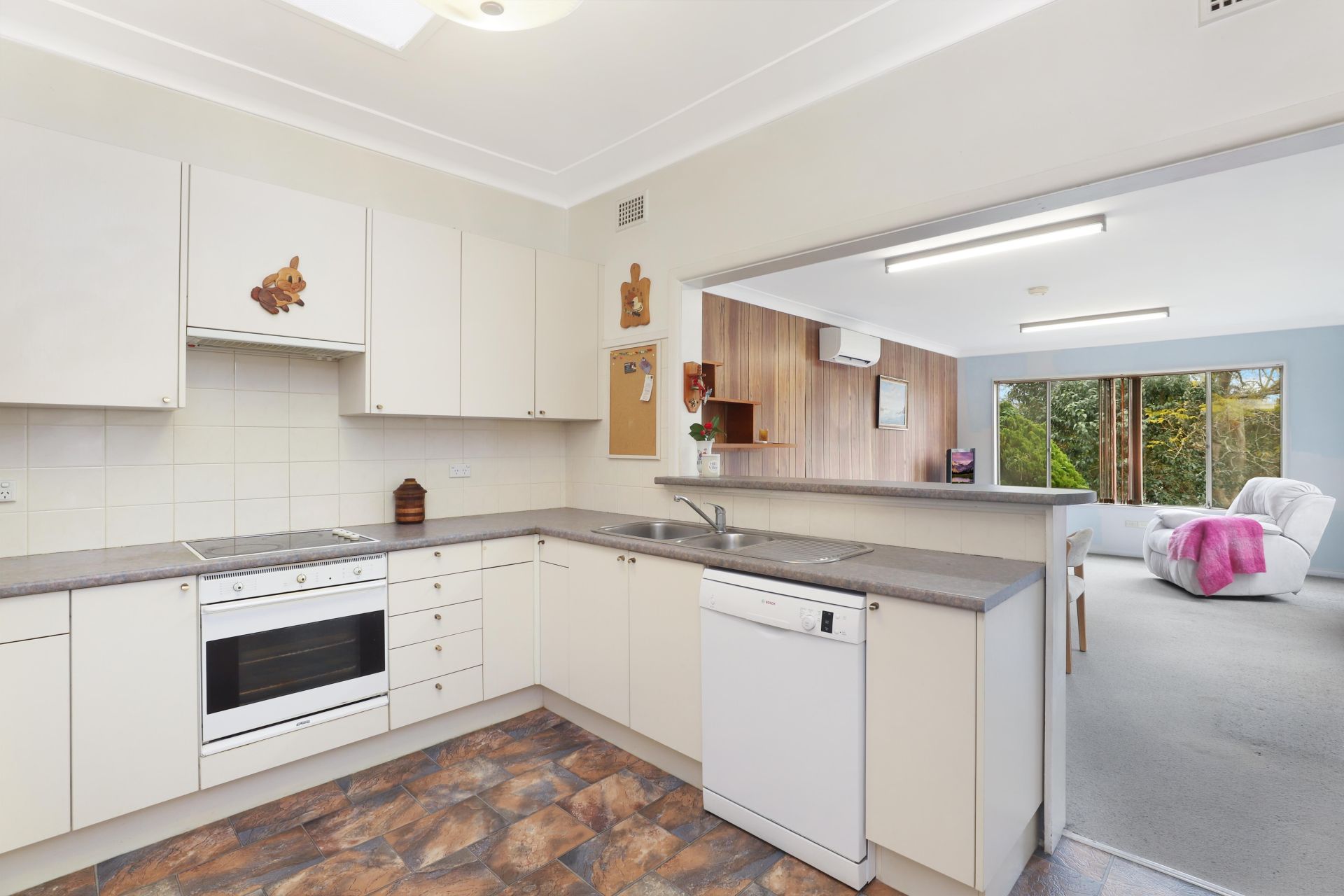 Real Estate For Sale 15 Tenth Avenue Loftus , NSW