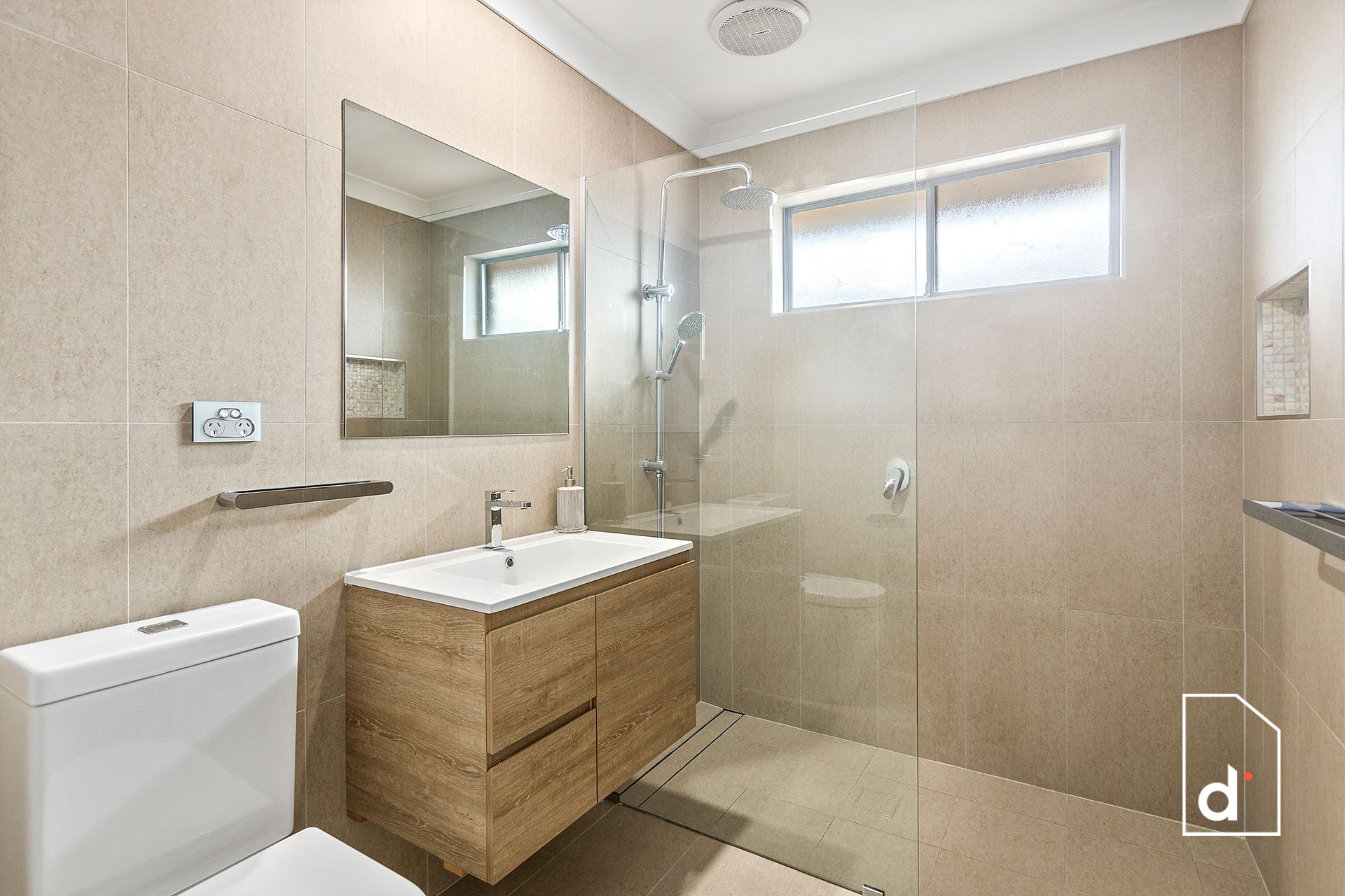 100 Barton Street, Oak Flats NSW