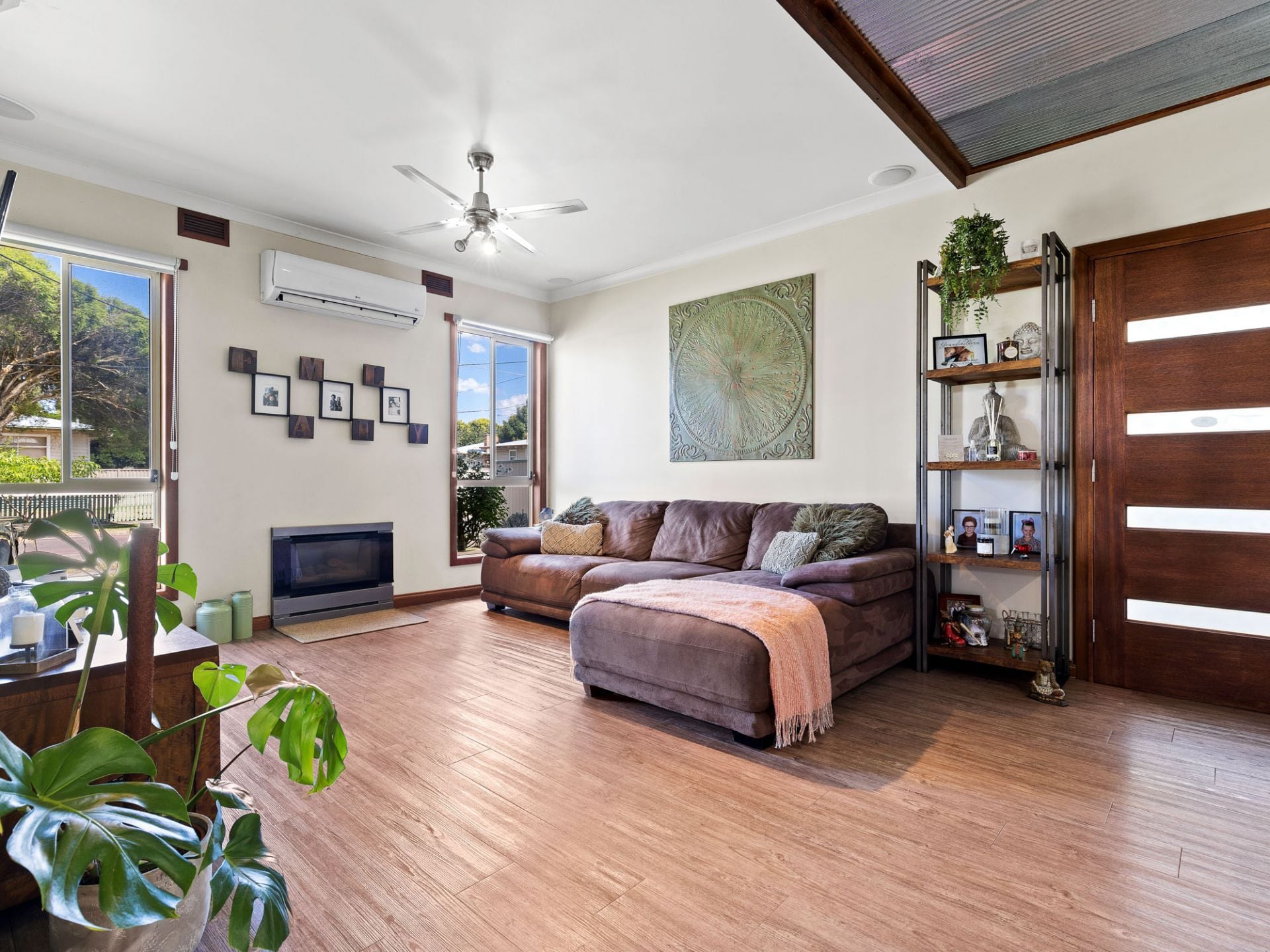 25 Marigold Street Wendouree VIC, Wendouree - Thumbnail 2