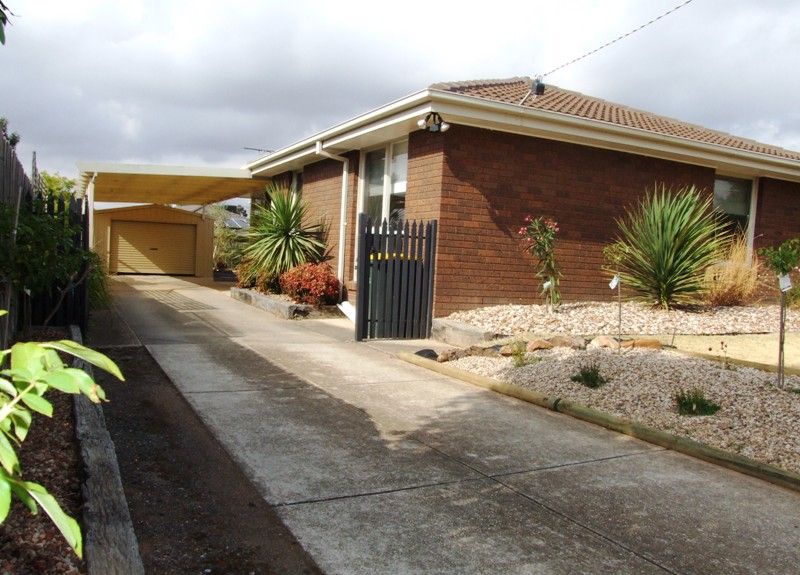 4 David Court, Bacchus Marsh - Thumbnail 2