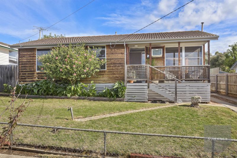 5 Lyle Street, Bacchus Marsh - Thumbnail 2