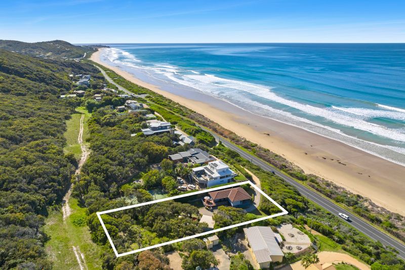 2000 sqm OF FLAT, FRONT ROW REAL ESTATE, Eastern View - Thumbnail 2
