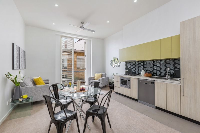 6/64 Cross Street, Footscray - Thumbnail 4