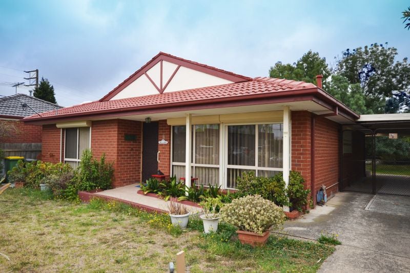 8 Emery Street, Preston