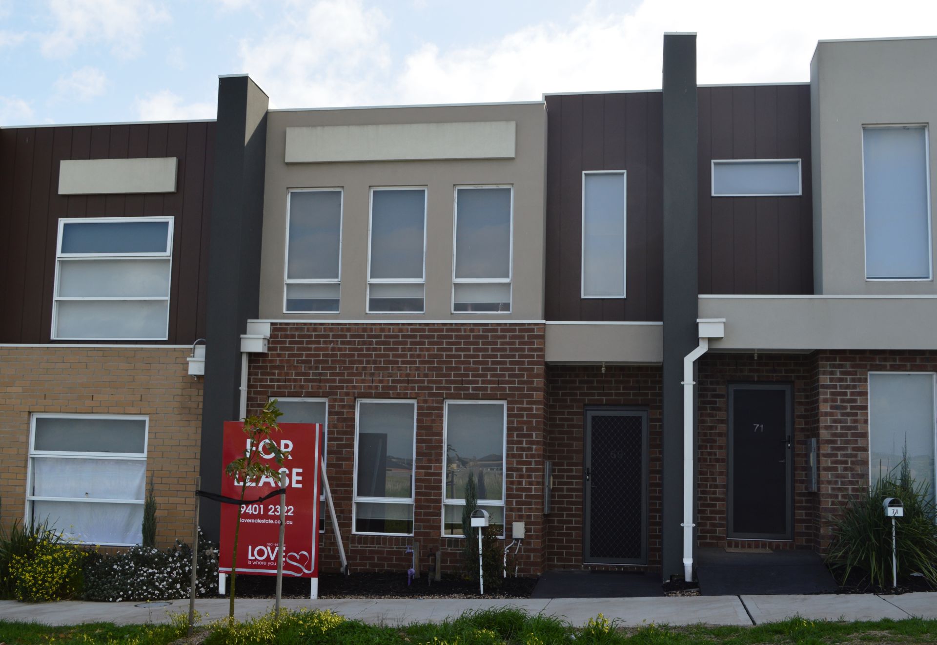 AFFORDABLE MODERN TOWNHOUSE  *Insp Sat 23rd Sep @ 9:15am*