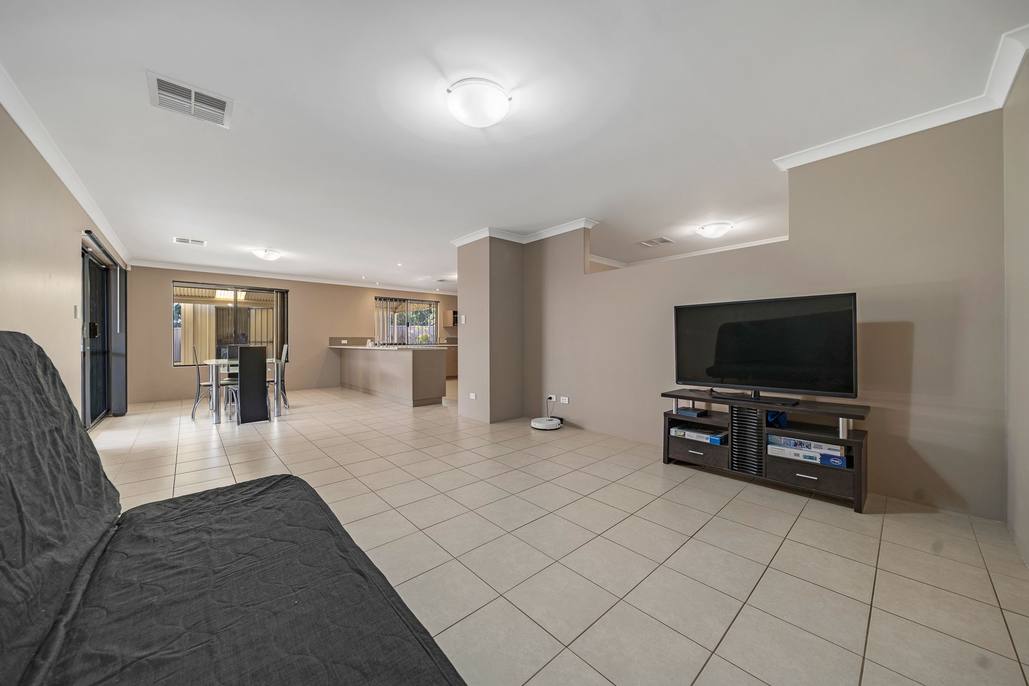 2 Bain Square, Forrestfield
