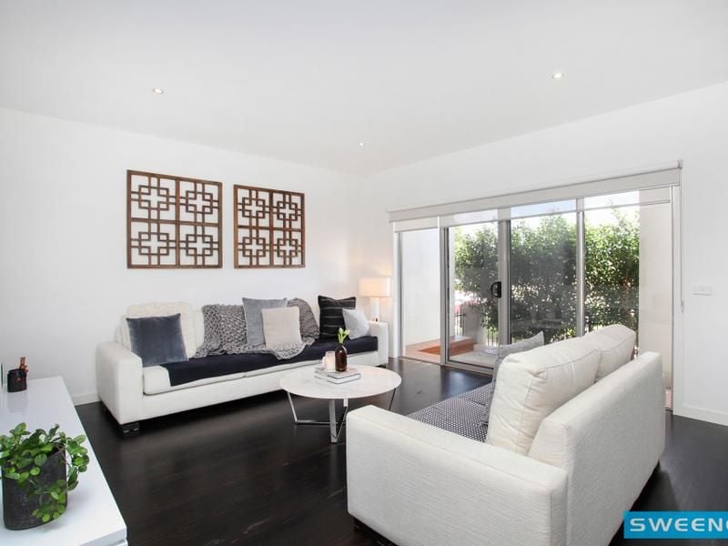 27 Garretty Road, Caroline Springs - Thumbnail 5