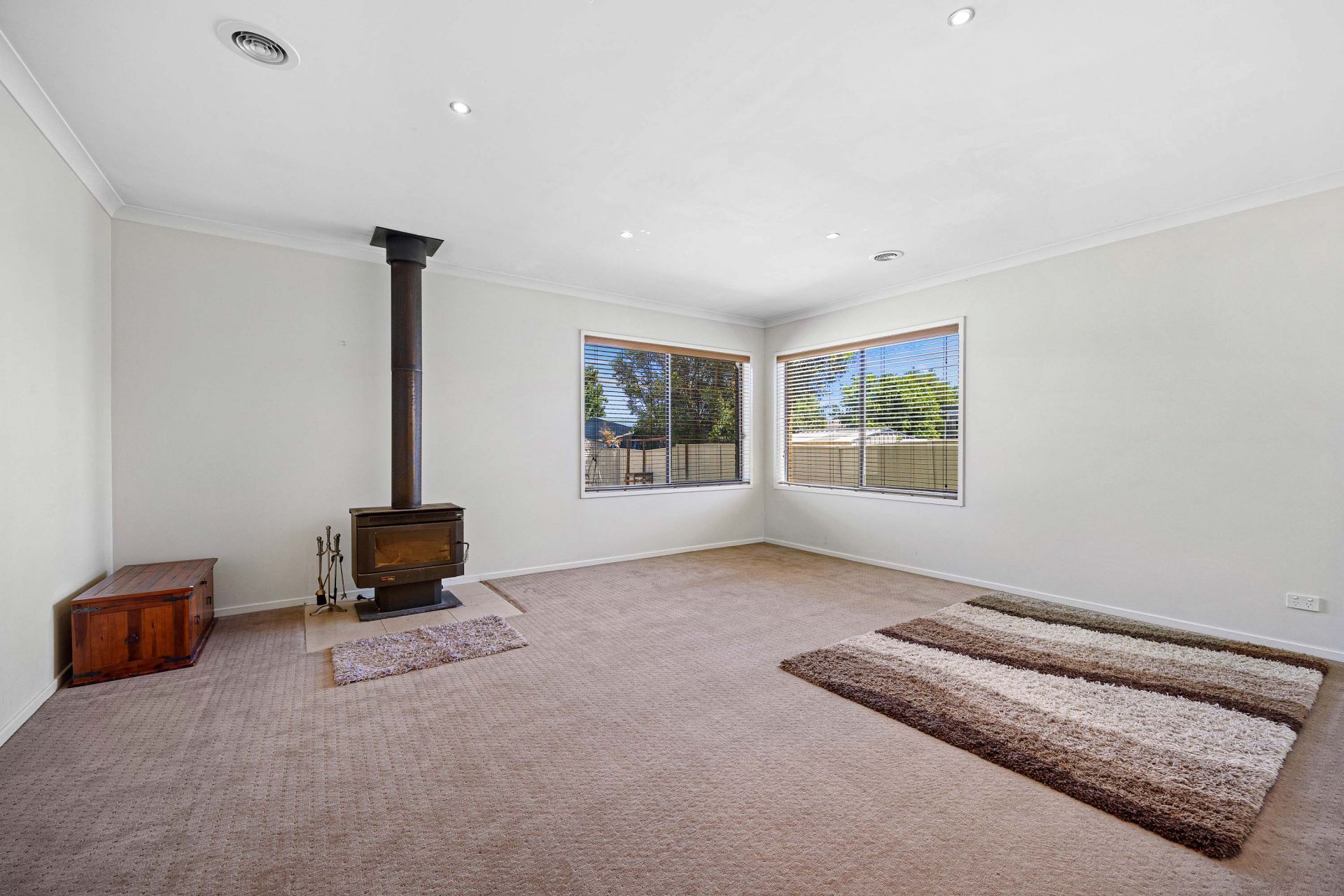 35 Scarborough Crescent Melton West VIC, Melton West - Thumbnail 5
