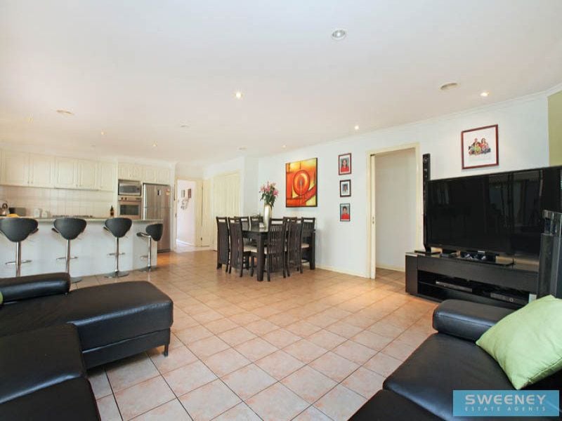 26 William Circuit, Caroline Springs - Thumbnail 4