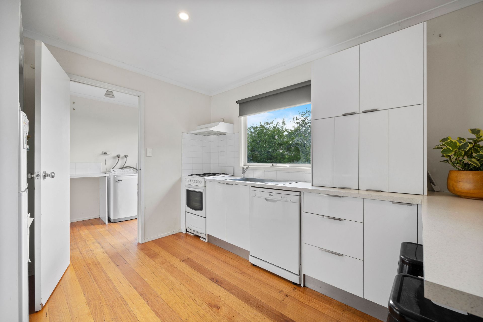 10 Tregurtha Street Golden Point VIC, Golden Point - Thumbnail 6