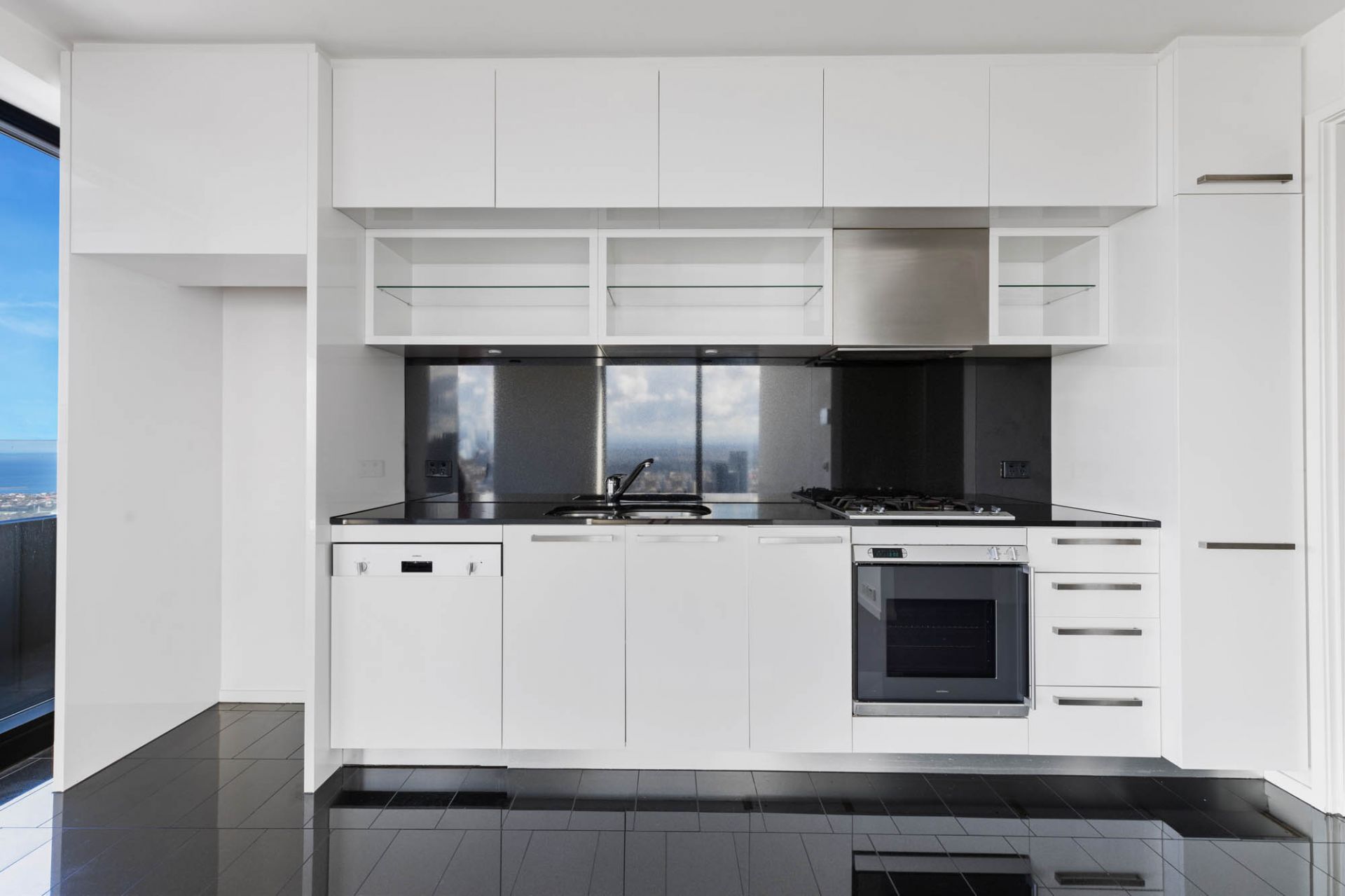 6404/7 Riverside Quay, Southbank - Thumbnail 3