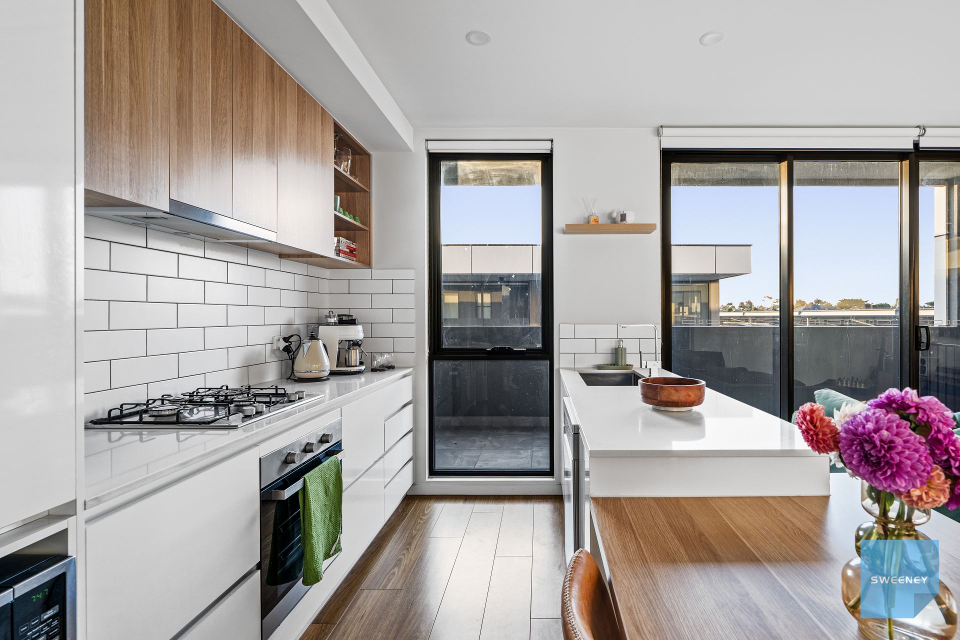 202/9 Commercial Road, Caroline Springs - Thumbnail 4
