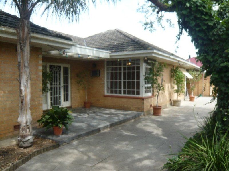 24 Ruthven Avenue Glandore 5037