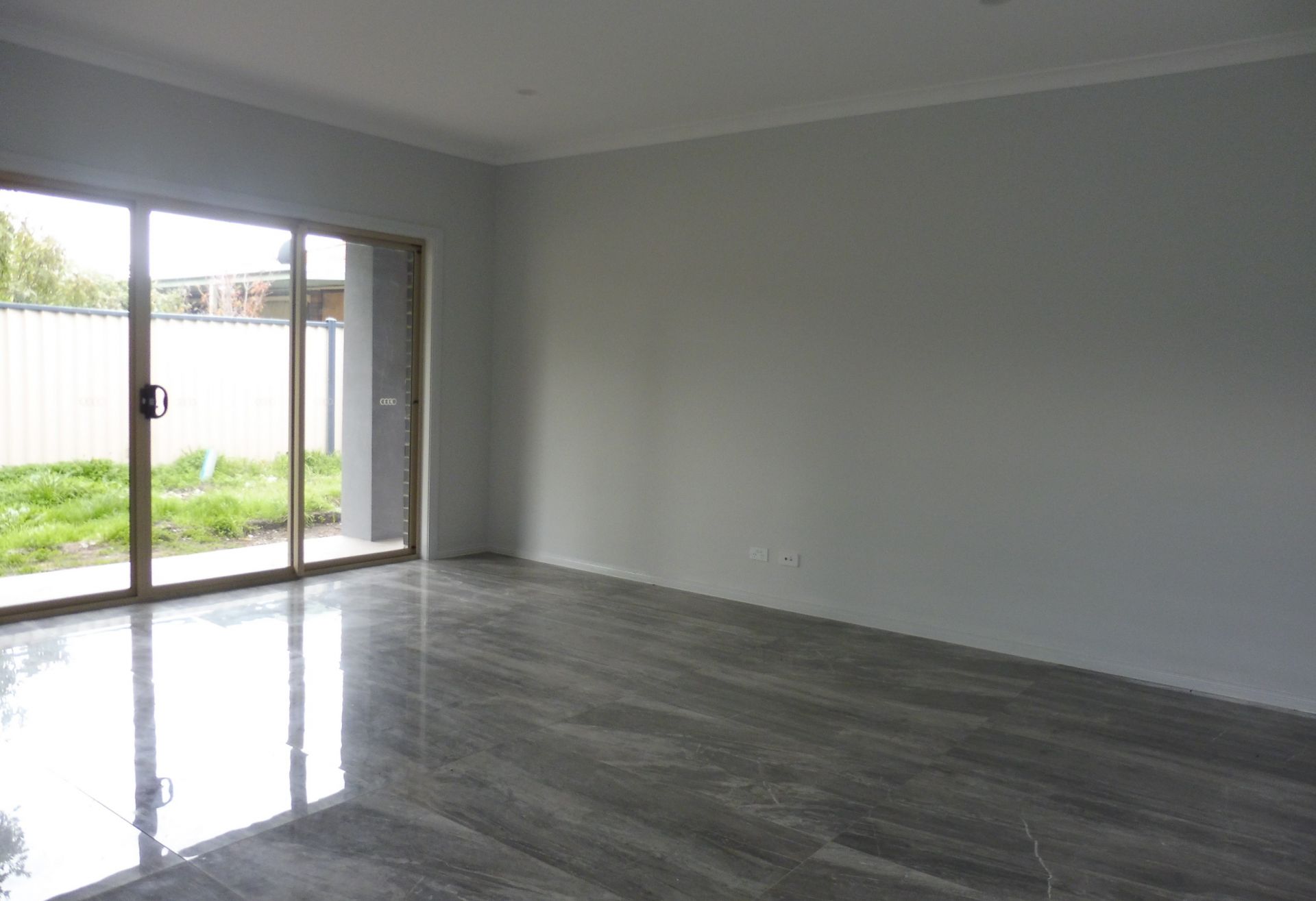 NEWLY BUILT FAMILY HOME