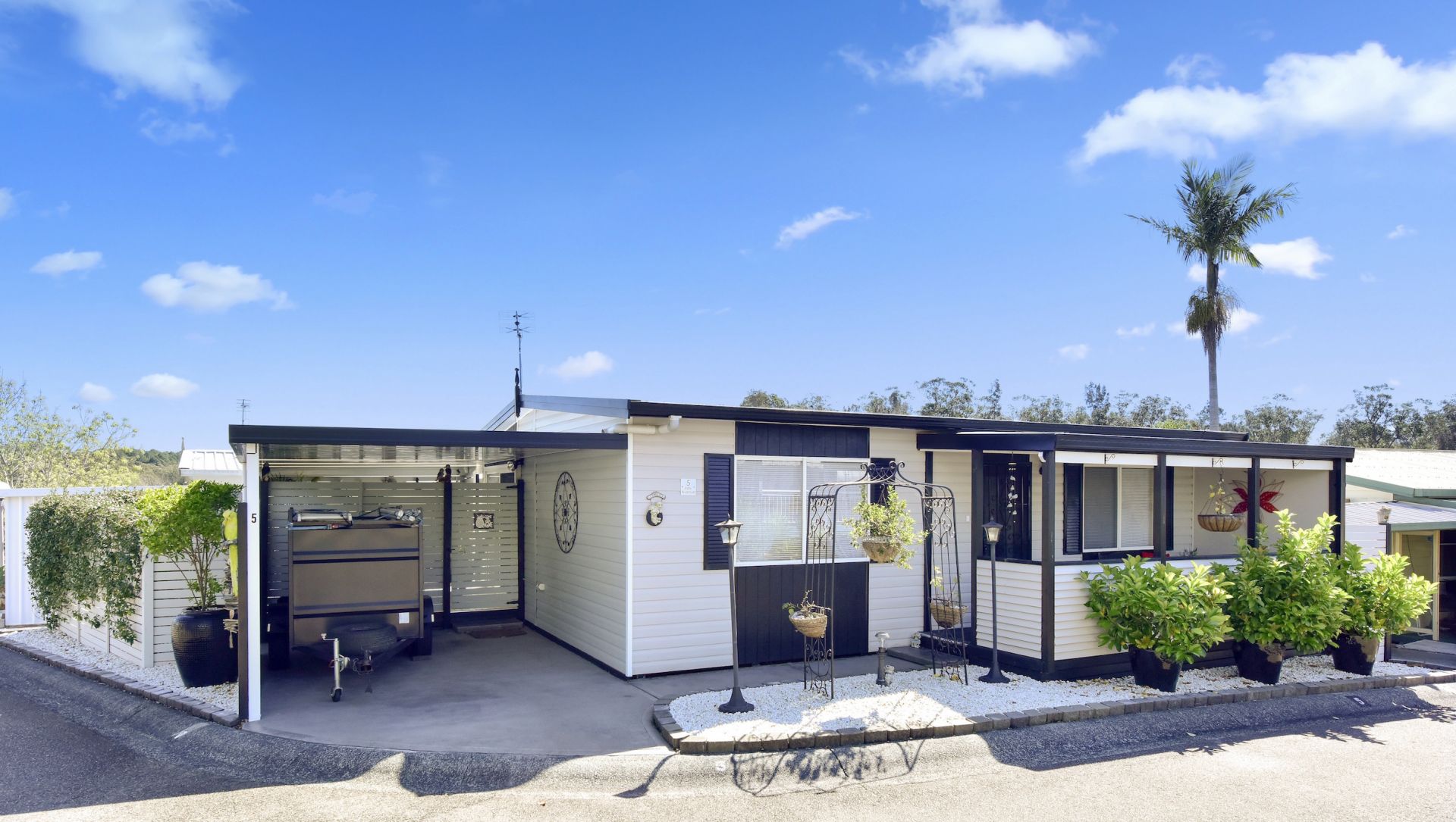 5 Fifth Avenue Broadlands Estate, Green Point Smith Property Agents