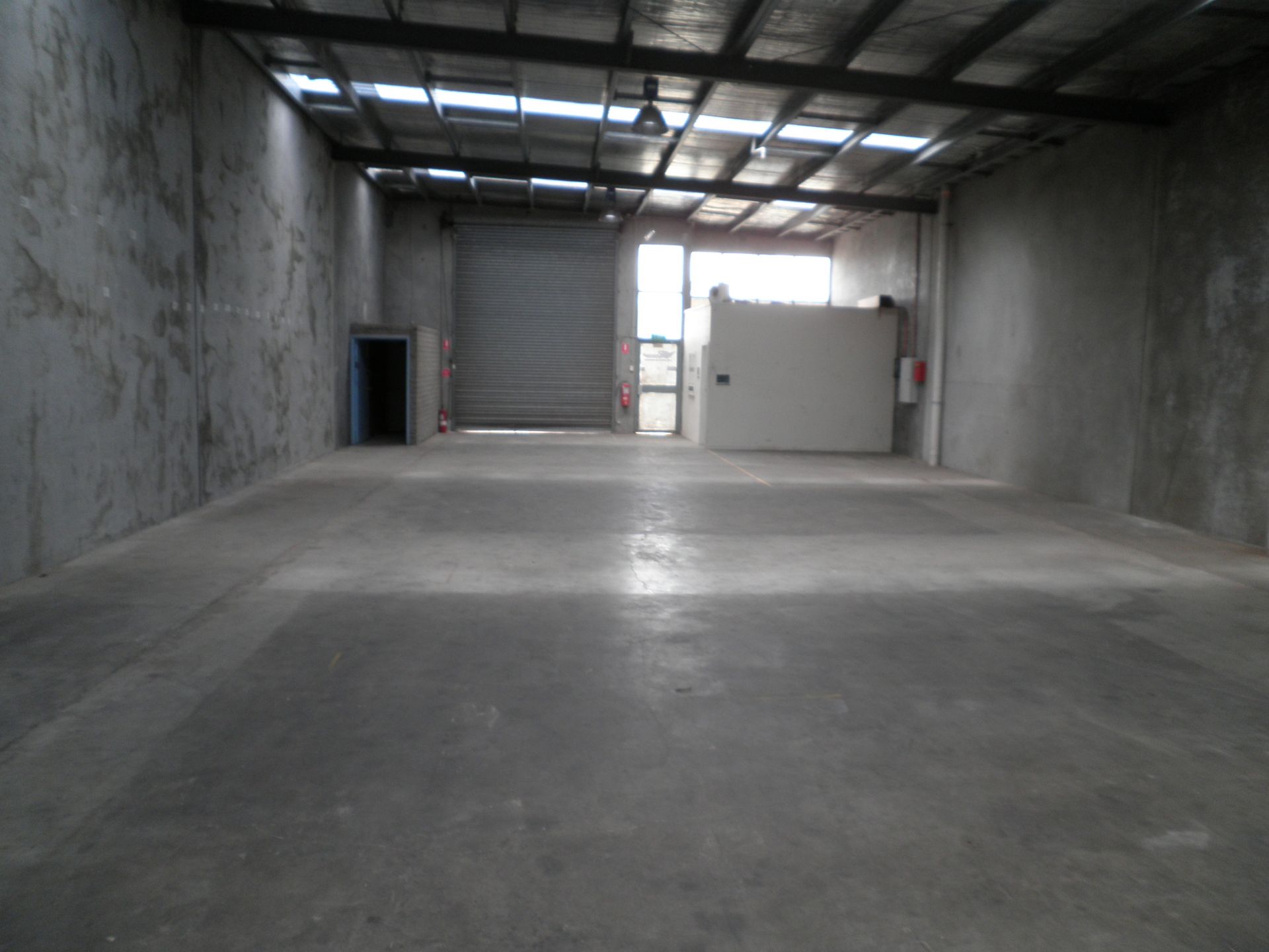 AFFORDABLE FACTORY IN PROMINENT POSITION