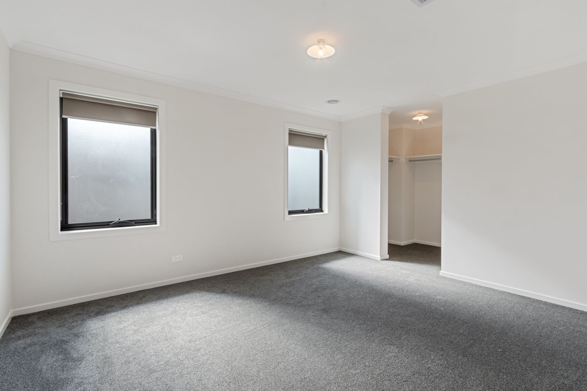 STYLISHNESS, SIZE & LOCATION, WHAT A WINNER!  ** ON HOLD **