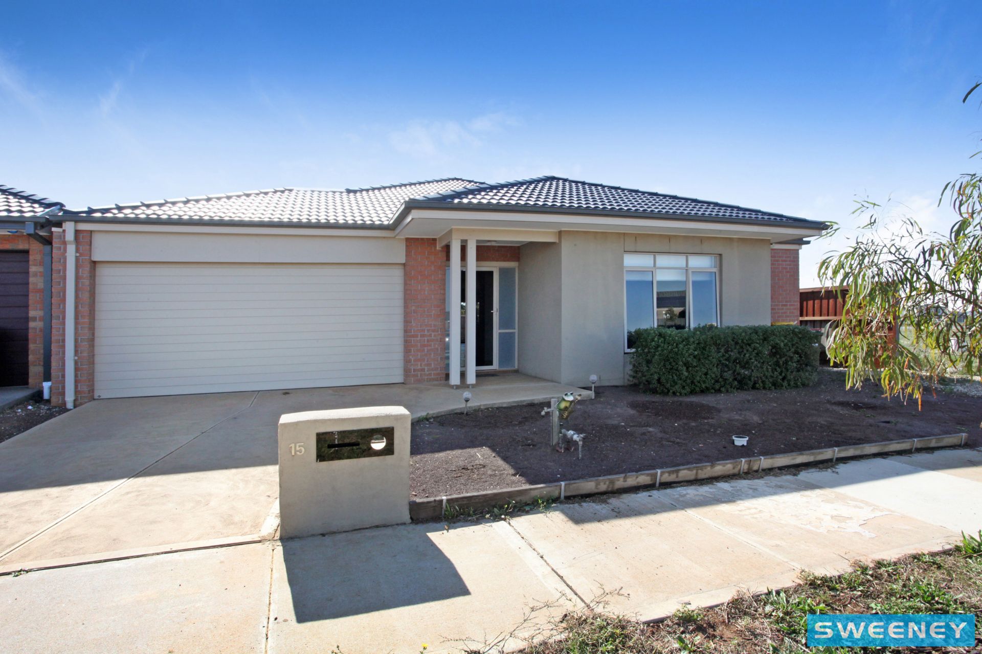 15 Lockwood Drive, Plumpton - Thumbnail 3