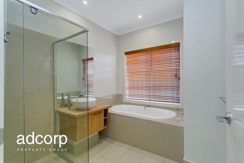 7 Roxburgh Crescent Blakeview SA, Blakeview - Thumbnail 8