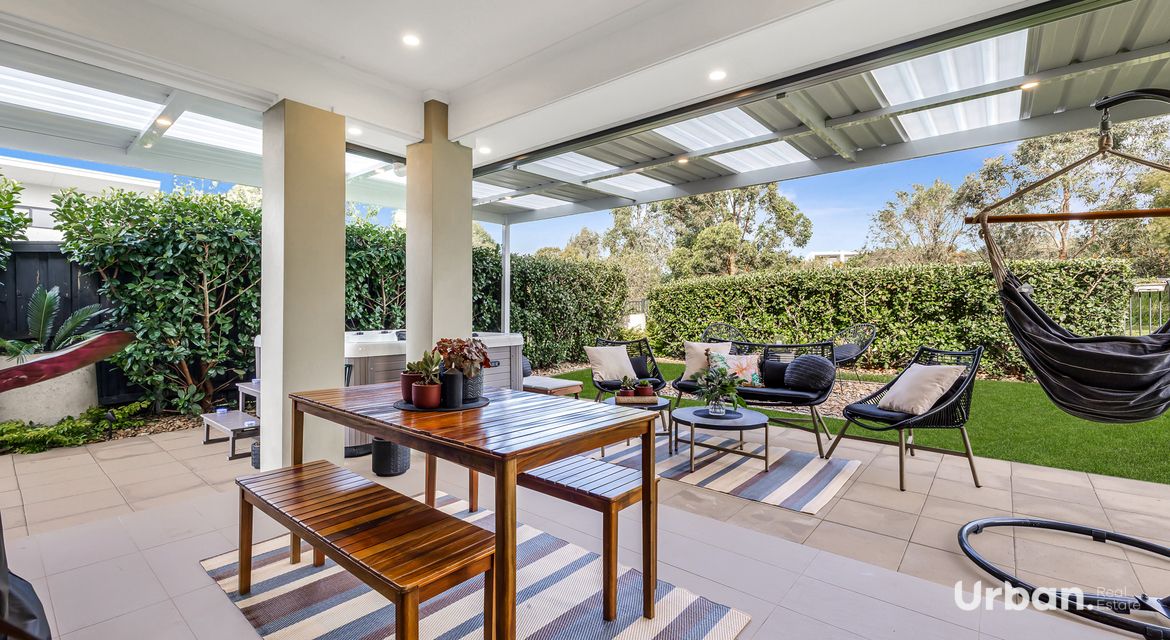 Colebee 19 Burringoa Crescent